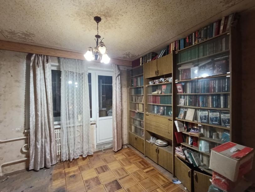 Квартира, 4-кімн., Харьков, 615м/р, Юбилейный пр. (50 лет ВЛКСМ пр.)