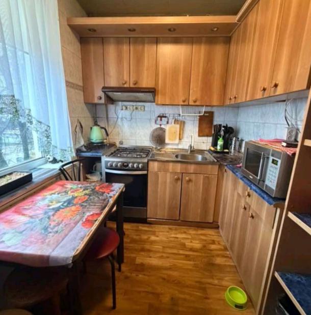 Квартира, 3-кімн., Харьков, Холодная Гора, Чередниченковский пер.