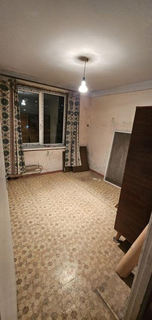 Квартира, 2-кімн., Харьков, 607м/р, Тракторостроителей просп.