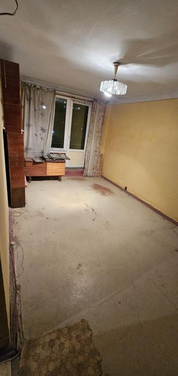 Квартира, 2-кімн., Харьков, 607м/р, Тракторостроителей просп.