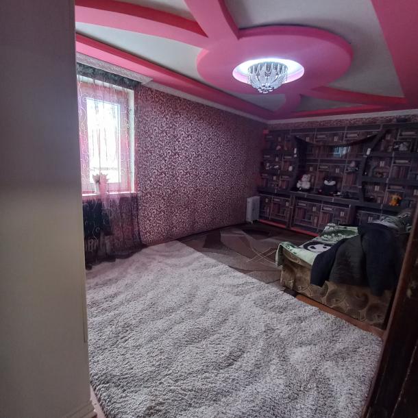 Квартира, 3-кімн., Харьков, 533м/р, Светлая