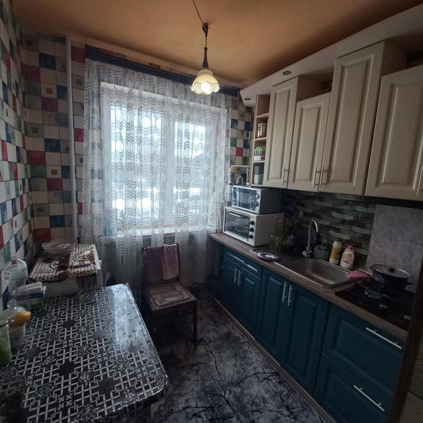 Квартира, 3-кімн., Харьков, 533м/р, Светлая