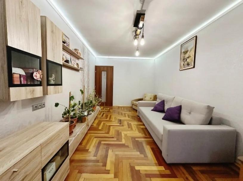 Квартира, 2-кімн., Харьков, Алексеевка, Победы пр.