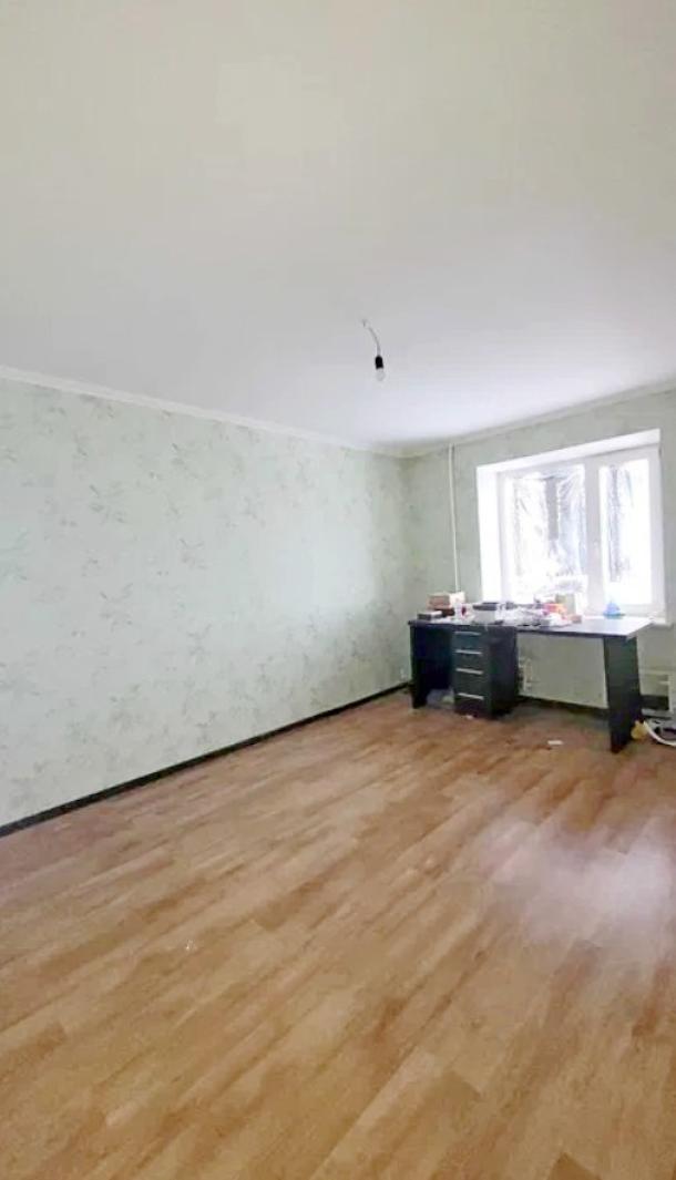 Квартира, 5-кімн., Харьков, Алексеевка, Клочковская