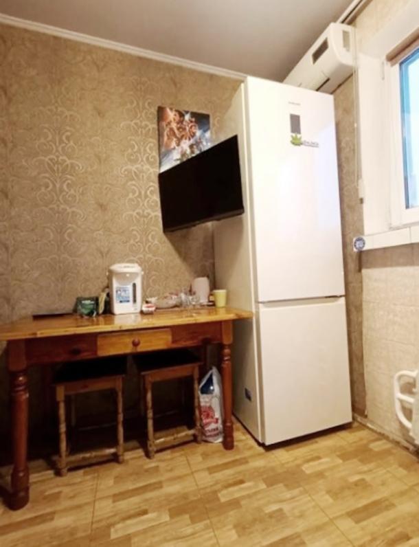 Квартира, 3-кімн., Харьков, 604м/р, Тракторостроителей просп.