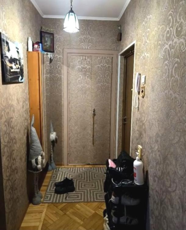 Квартира, 3-кімн., Харьков, 604м/р, Тракторостроителей просп.