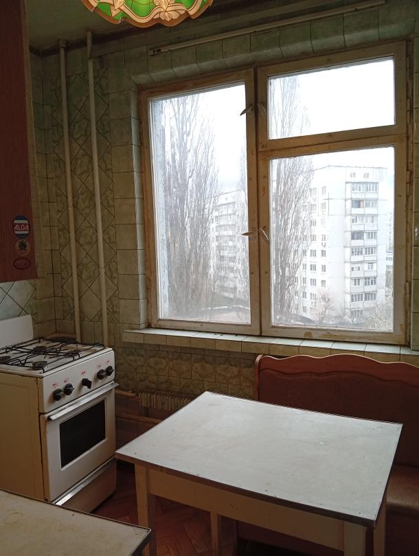 Квартира, 2-кімн., Харьков, 624м/р, Амосова
