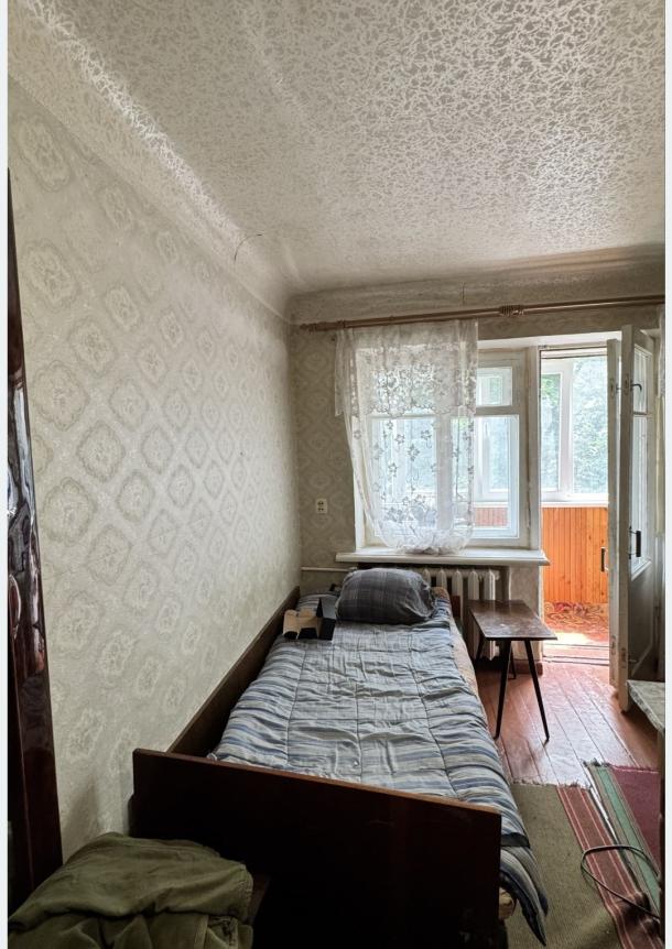 Квартира, 1-кімн., Чугуев, Чугуевский район