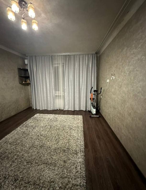 Квартира, 2-кімн., Эсхар, Чугуевский район