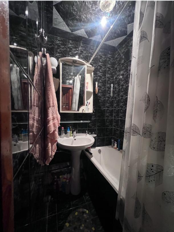 Квартира, 3-кімн., Харьков, Одесская, Аэрокосмический просп. (Гагарина проспект)