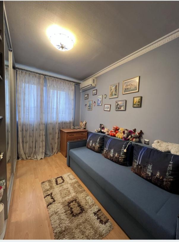 Квартира, 3-кімн., Харьков, Одесская, Аэрокосмический просп. (Гагарина проспект)