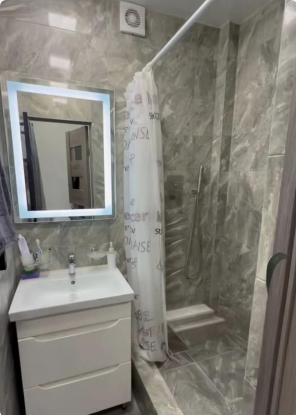 Квартира, 2-кімн., Харьков, 605м/р, Гвардейцев Широнинцев