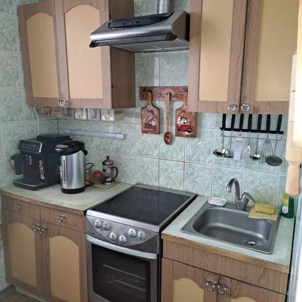 Квартира, 3-кімн., Харьков, Алексеевка, Ахсарова