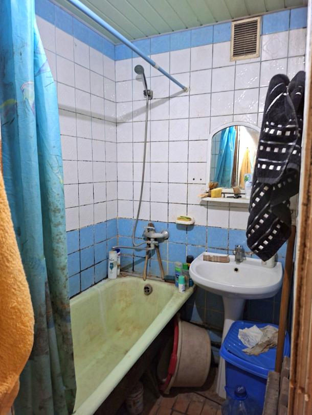 Квартира, 3-кімн., Харьков, 606м/р, Тракторостроителей просп.