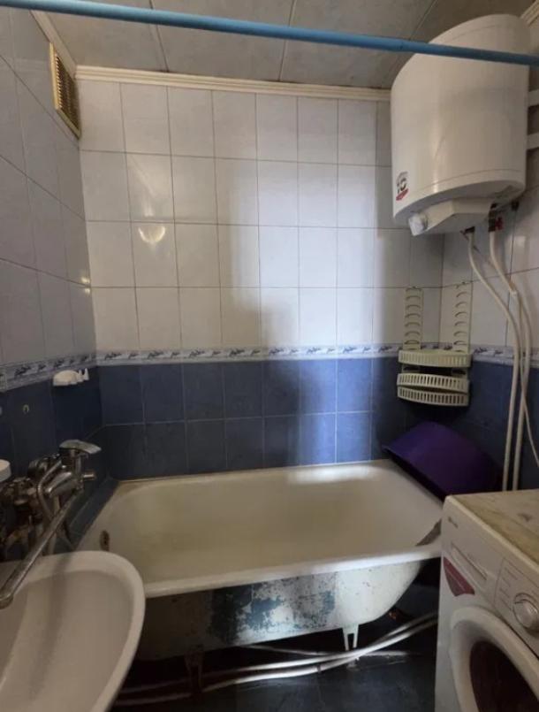 Квартира, 2-кімн., Харьков, Гагарина метро , Аэрокосмический просп. (Гагарина проспект)