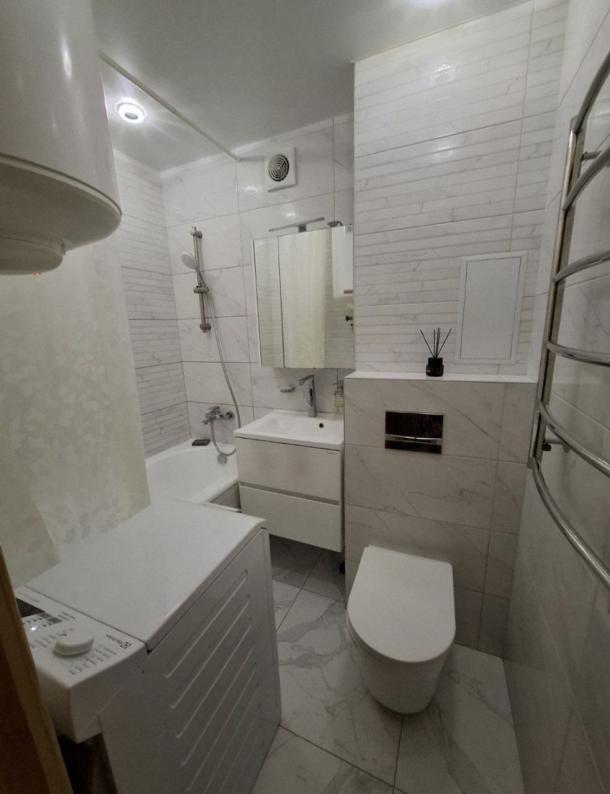 Квартира, 3-кімн., Харьков, Одесская