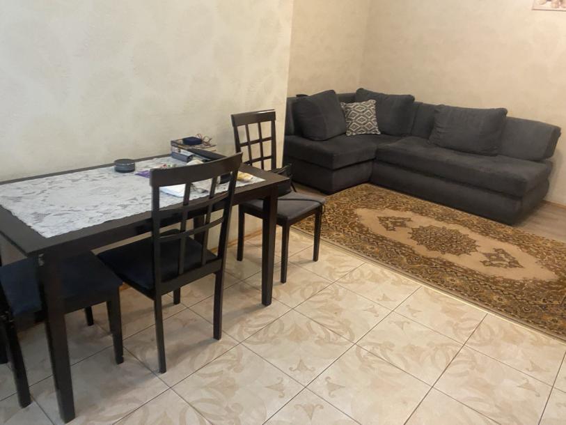 Квартира, 3-кімн., Харьков, Горизонт, Героев Харькова пр-т