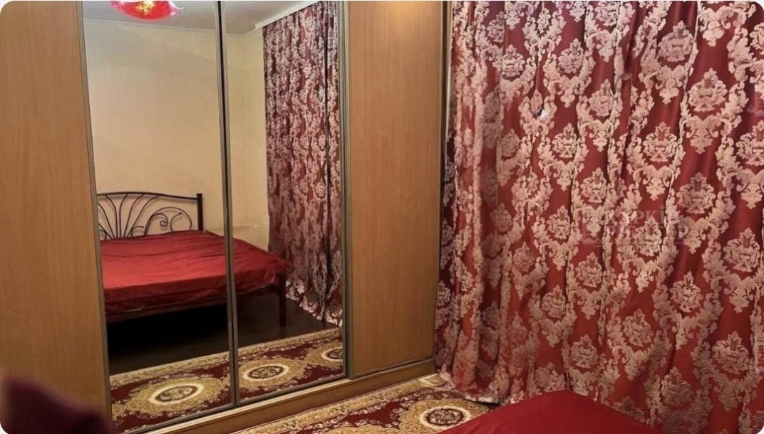 Квартира, 3-кімн., Харьков, Завод Шевченко, Николая Бажана (Кривомазова)