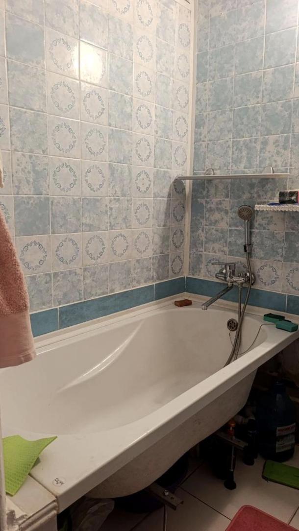 Квартира, 2-кімн., Харьков, 604м/р, Тракторостроителей просп.