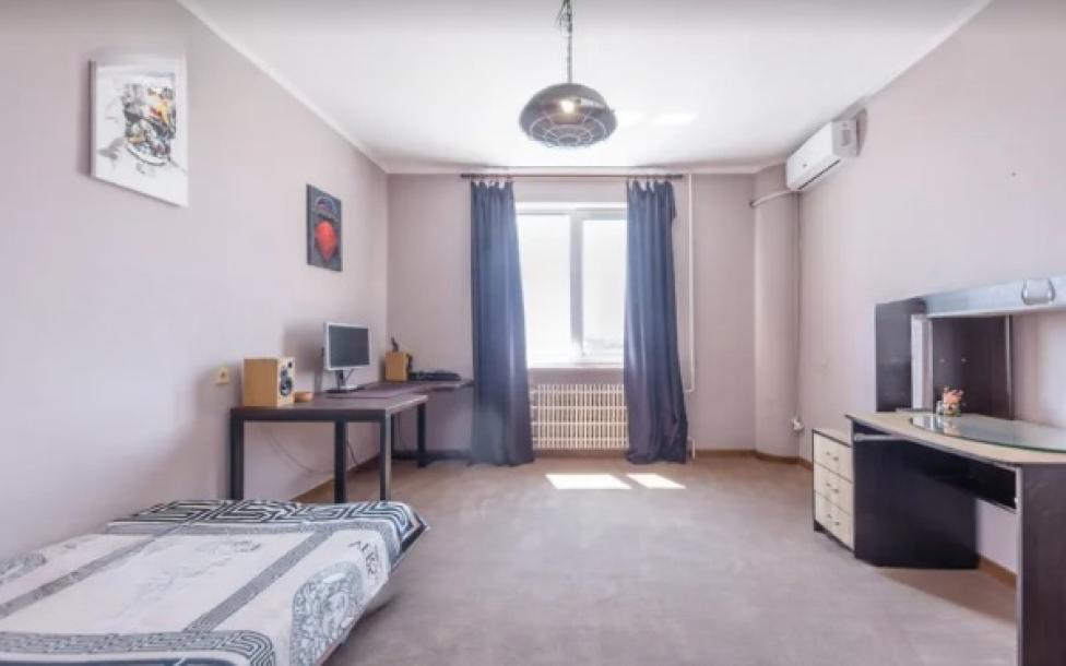 Квартира, 2-кімн., Харьков, Защитников Украины метро, Сергеевская