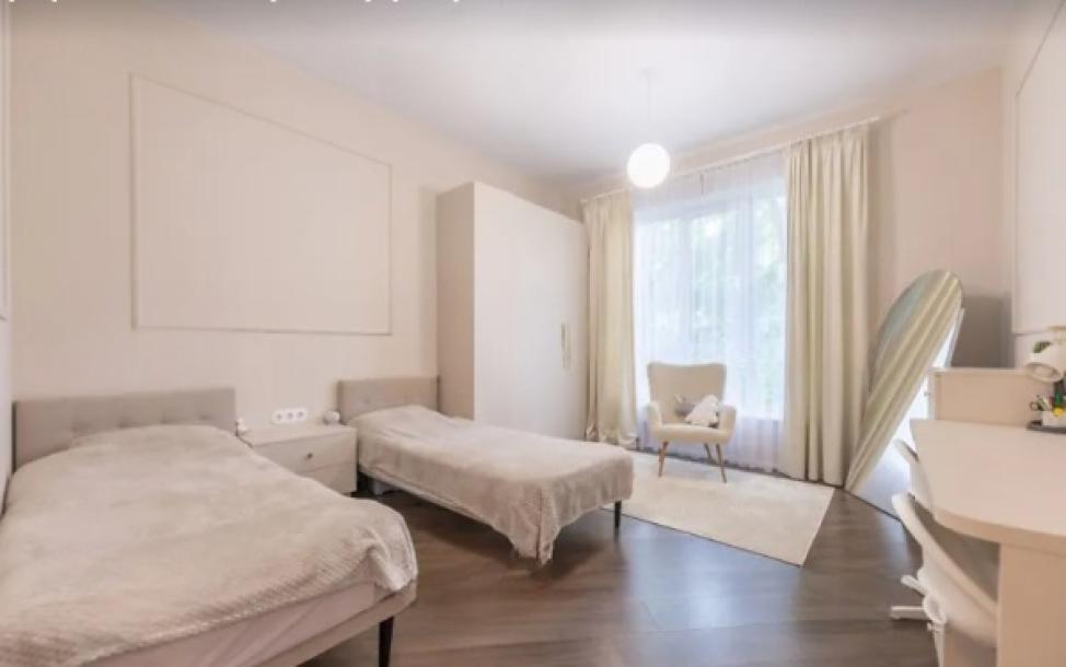 Квартира, 3-кімн., Харьков, Госпром, Юры Зойфера (Анри Барбюса)