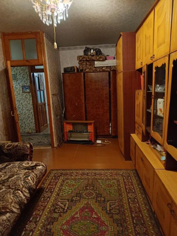 Квартира, 3-кімн., Чугуев, Чугуевский район, Музейная (Розы Люксембург)