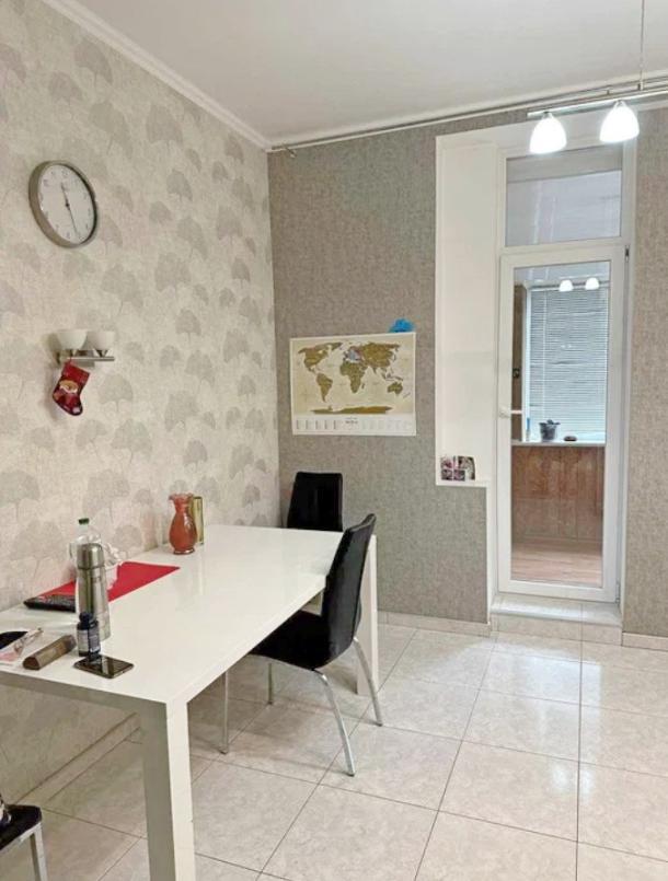 Квартира, 3-кімн., Харьков, Центр, Сумская