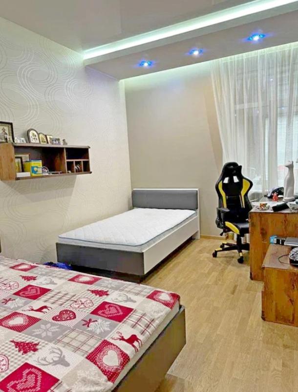 Квартира, 3-кімн., Харьков, Центр, Сумская