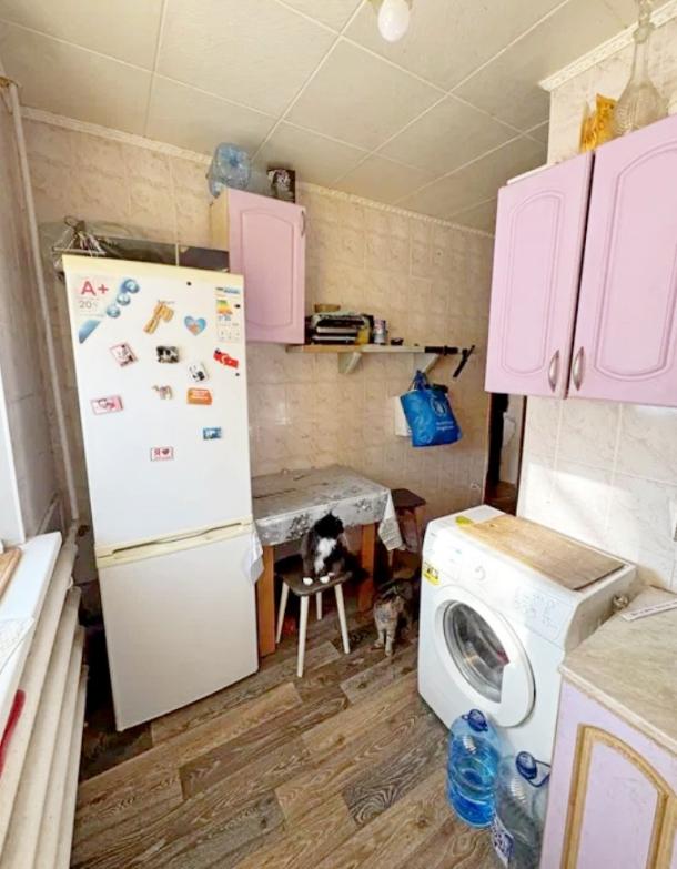 Квартира, 2-кімн., Чугуев, Чугуевский район, Леонова