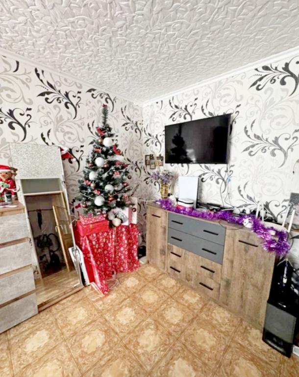 Квартира, 2-кімн., Чугуев, Чугуевский район, Леонова