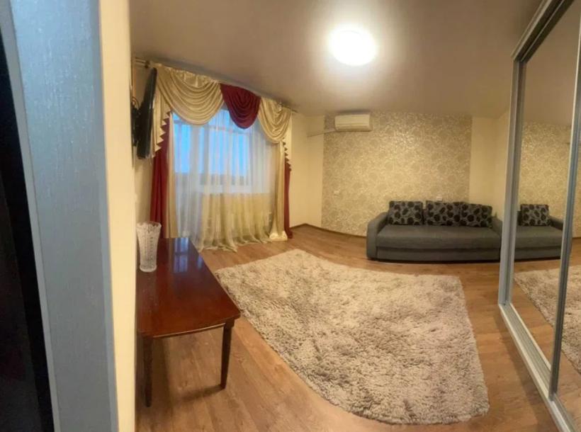 Квартира, 1-кімн., Харьков, Шатиловка, Европейская (Новгородская)