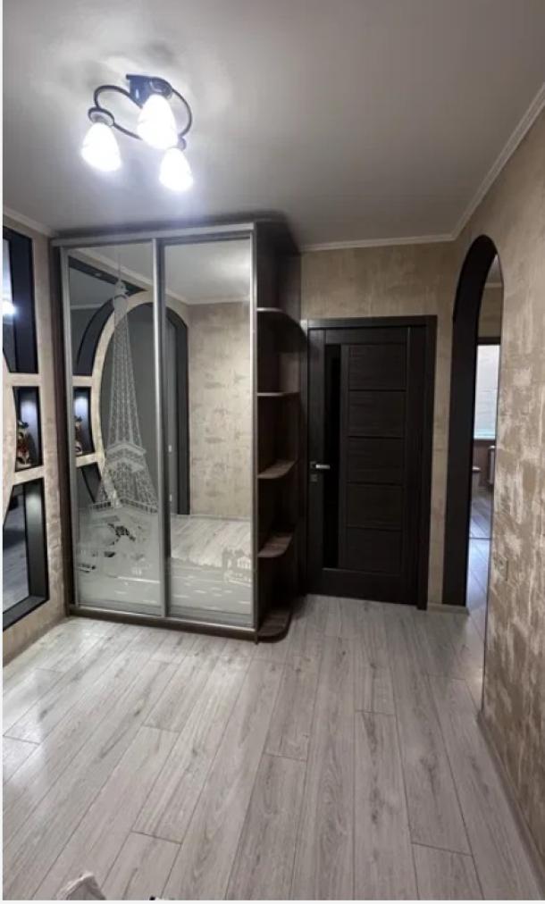 Квартира, 2-кімн., Харьков, 520м/р, Валентиновская