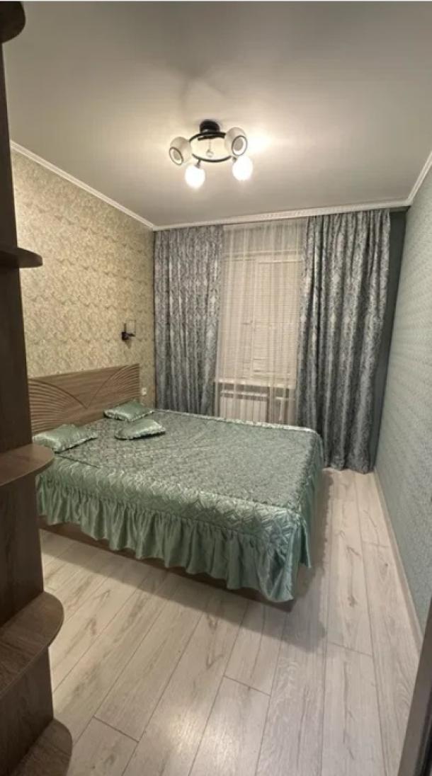 Квартира, 2-кімн., Харьков, 520м/р, Валентиновская