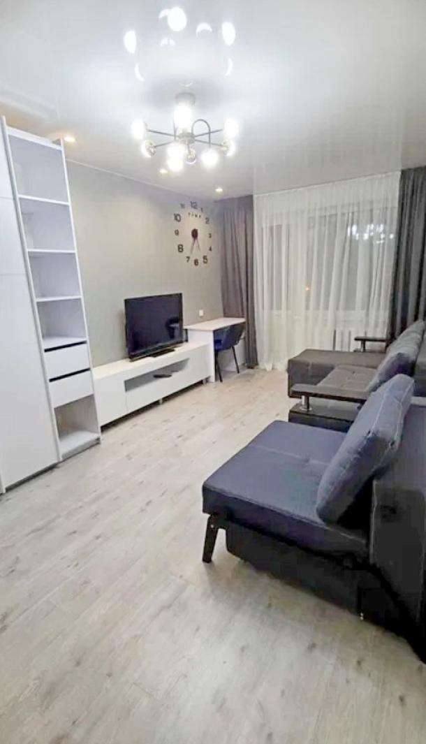 Квартира, 1-кімн., Харьков, 605м/р, Тракторостроителей просп.