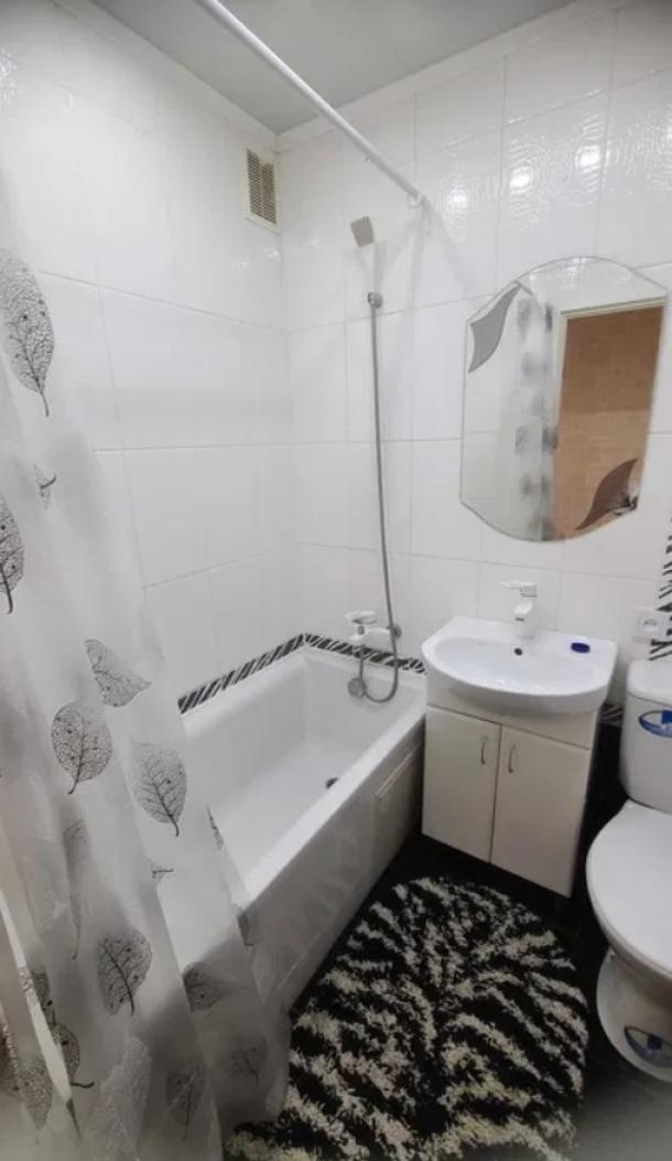 Квартира, 1-кімн., Харьков, 605м/р, Тракторостроителей просп.