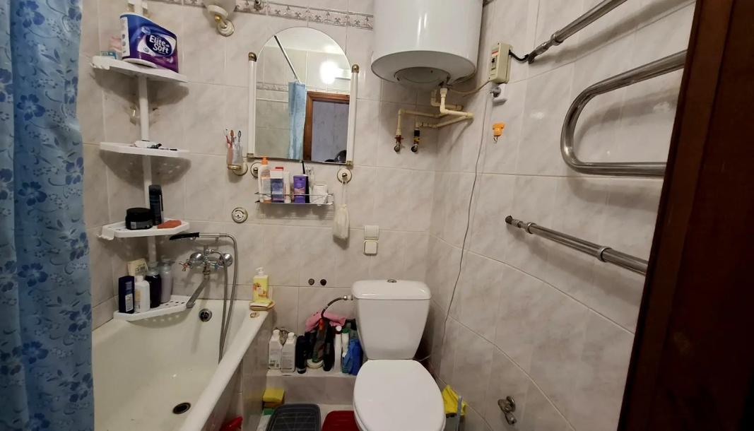 Квартира, 1-кімн., Харьков, Гагарина метро , Аэрокосмический просп. (Гагарина проспект)