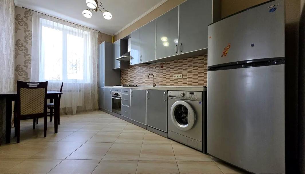 Квартира, 1-кімн., Харьков, Защитников Украины метро, Героев Харькова пр-т