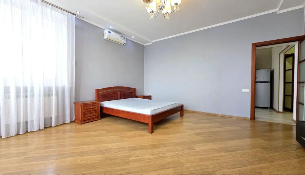 Квартира, 1-кімн., Харьков, Защитников Украины метро, Героев Харькова пр-т