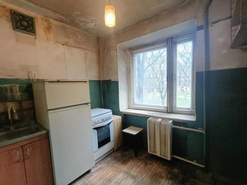 Квартира, 3-кімн., Харьков, Гагарина метро , Аэрокосмический просп. (Гагарина проспект)