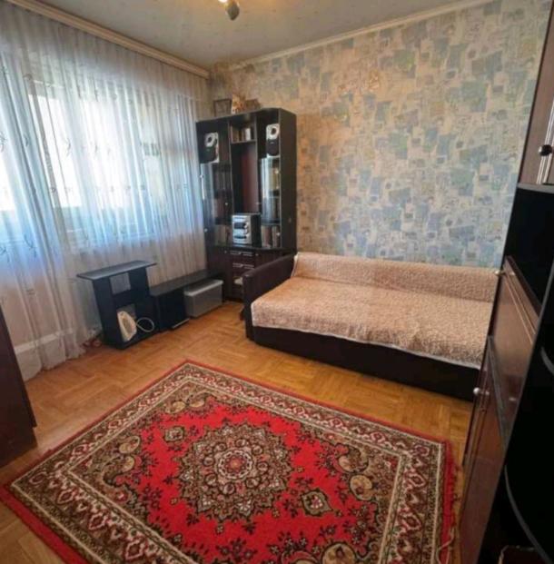 Квартира, 3-кімн., Харьков, 607м/р, Гвардейцев Широнинцев