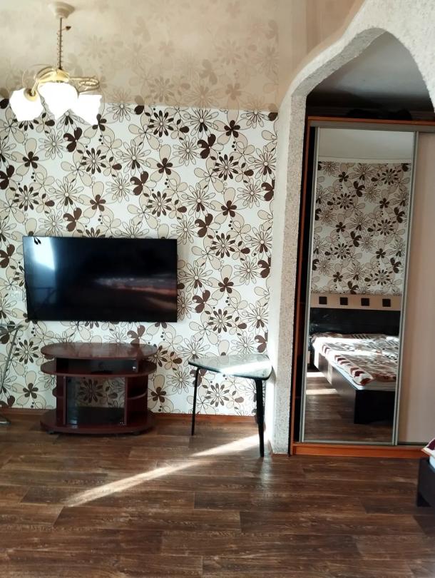 Квартира, 2-кімн., Харьков, Песочин, Квартальная