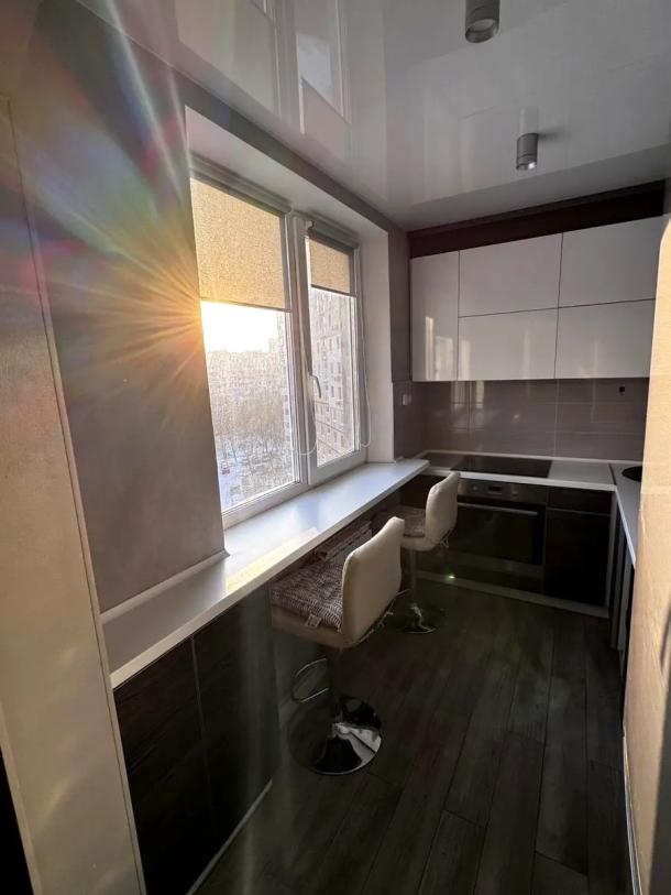 Квартира, 3-кімн., Харьков, Алексеевка, Ахсарова