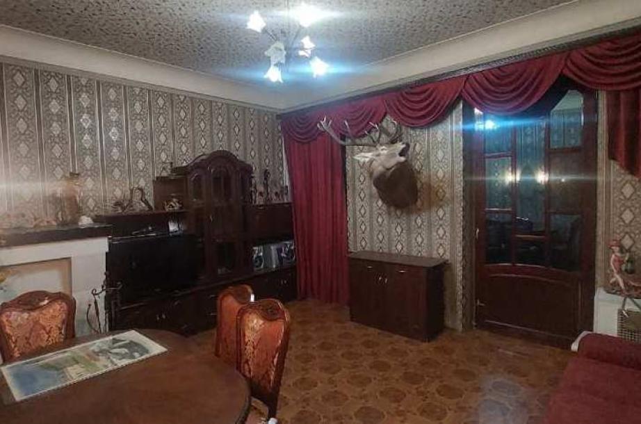 Квартира, 3-кімн., Харьков, Лысая Гора, Куриловская