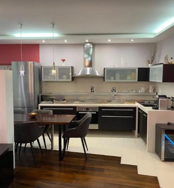 Квартира, 3-кімн., Харьков, Нагорный, Искусств (Краснознаменная, Червонопрапорная)