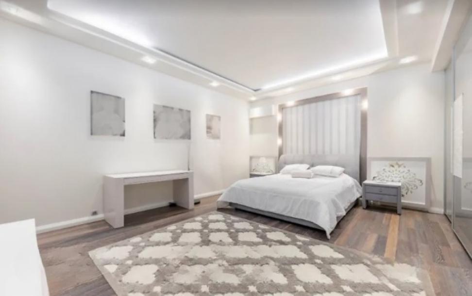 Квартира, 3-кімн., Харьков, Нагорный, Чернышевская