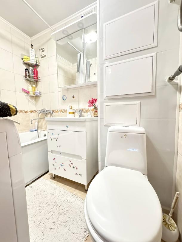 Квартира, 1-кімн., Харьков, Рогань жилмассив, Луи Пастера