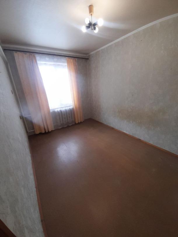 Квартира, 4-кімн., Русская Лозовая, Харьковский район, Полевая (Комсомольская, Щорса. олхозная, Калинина)