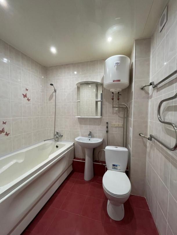 Квартира, 2-кімн., Харьков, 608м/р, Непокоренных (Героев Труда)