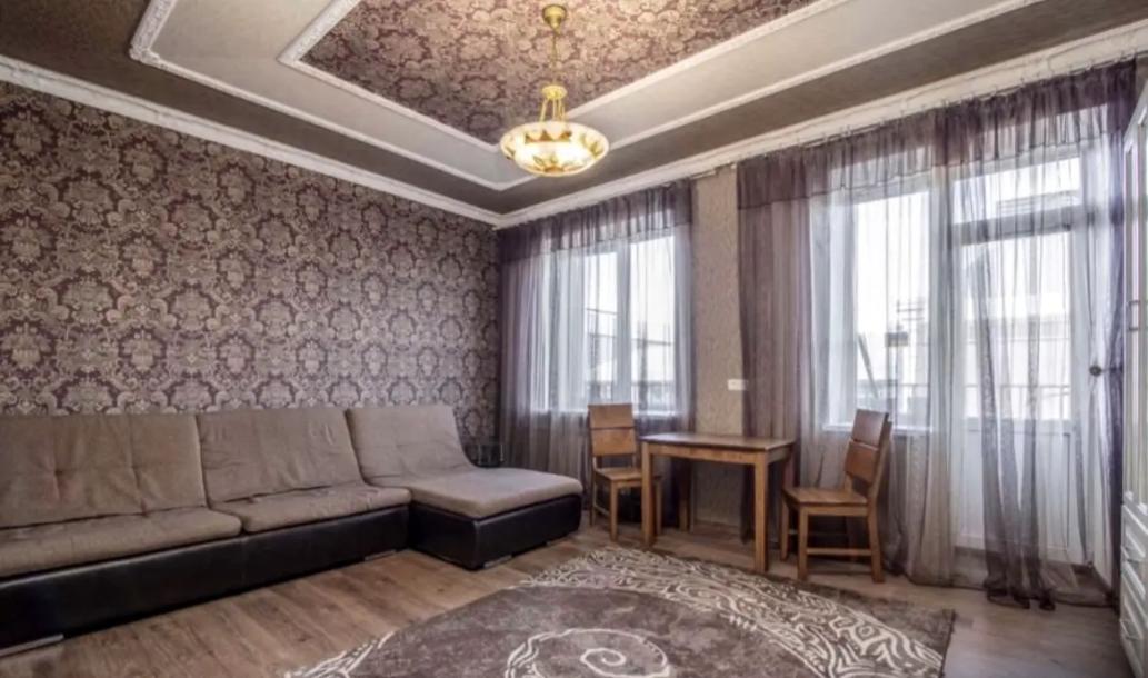 Квартира, 2-кімн., Харьков, Госпром, Культуры (Калинина, Свердлова, Советская Советский 3 пер.)