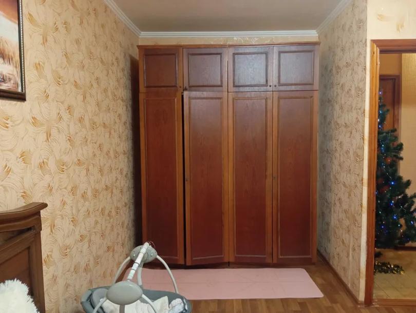 Квартира, 3-кімн., Хроли, Харьковский район, Садовая (Чубаря, Советская, Свердлова)